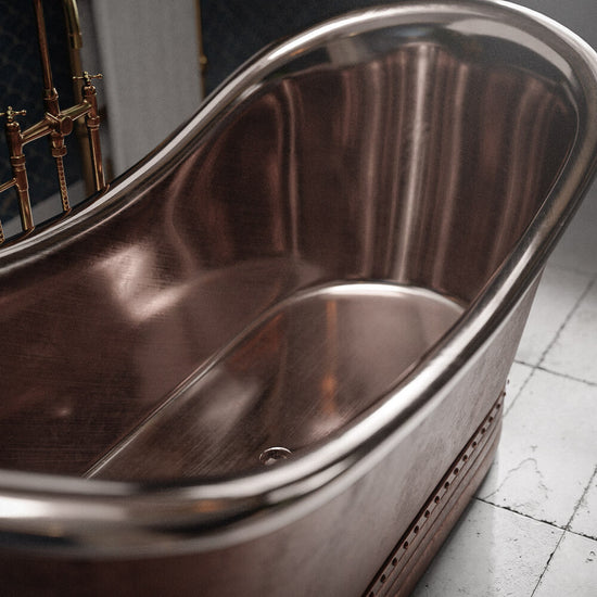 Baignoire îlot en cuivre - Extérieur noir mat, intérieur cuivre