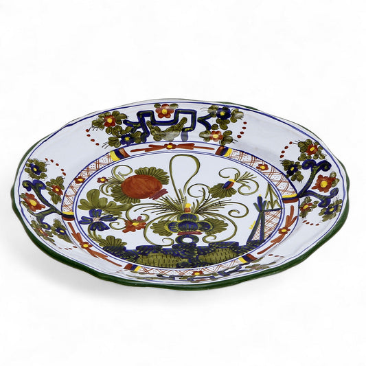 FAENZA-CARNATION: Scalloped dinner plate (11 D)