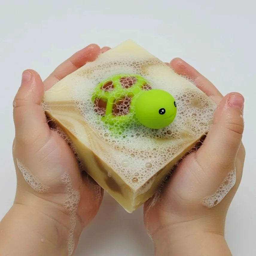 Saponetta artigianale Turtle Splash per bambini – Sapone vegano lavorato a freddo