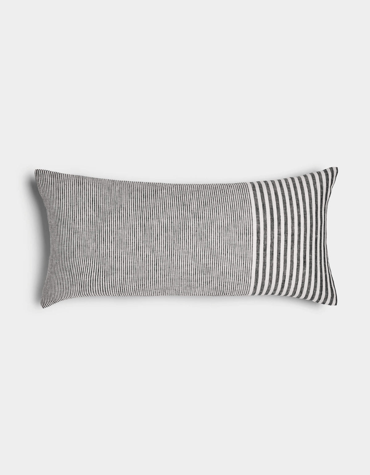 Cuscino decorativo in lino a righe