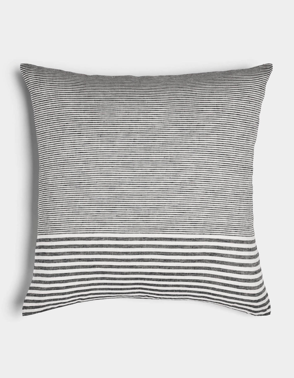 Cuscino decorativo in lino a righe