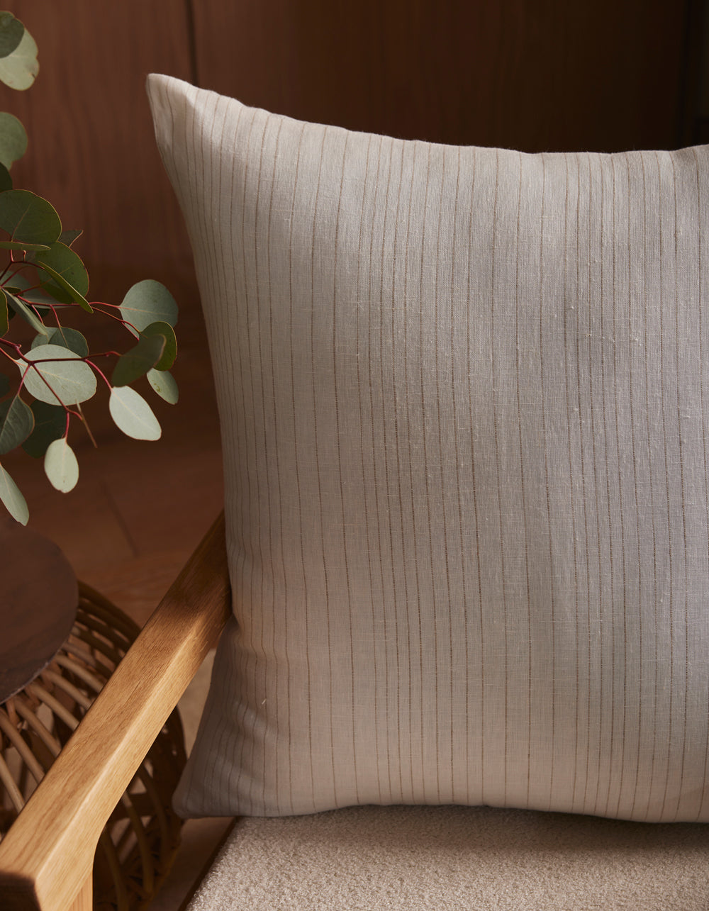 Cuscino decorativo in lino a righe