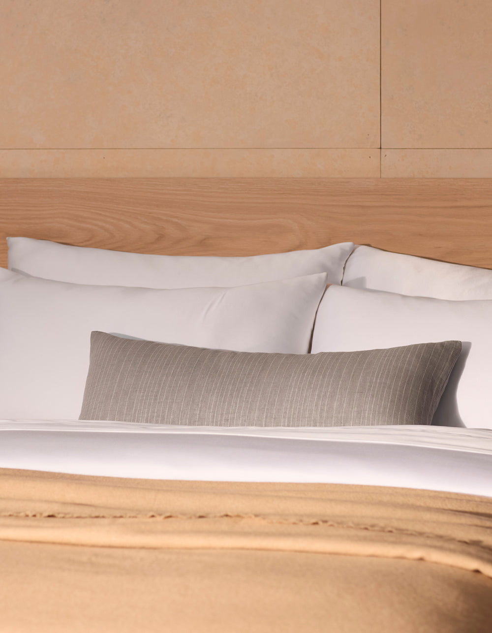 Cuscino decorativo in lino a righe