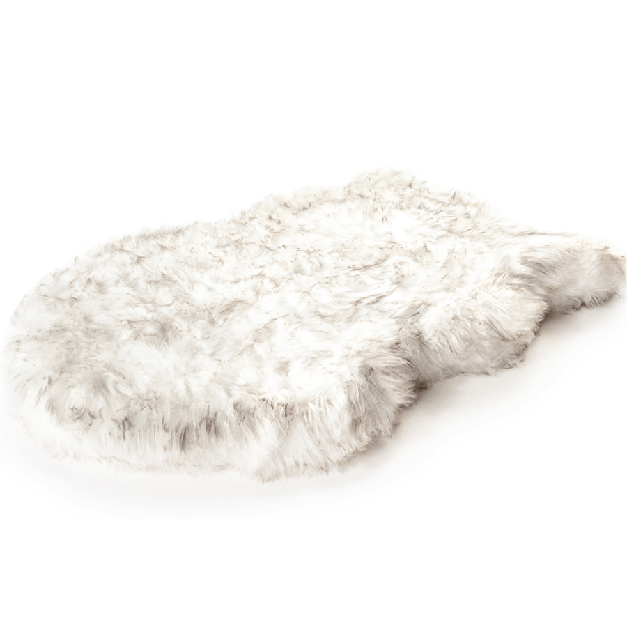 Cuccia ortopedica per cani in pelliccia sintetica PupRug di Paw.com® - Modello Curve bianco con dettagli marroni