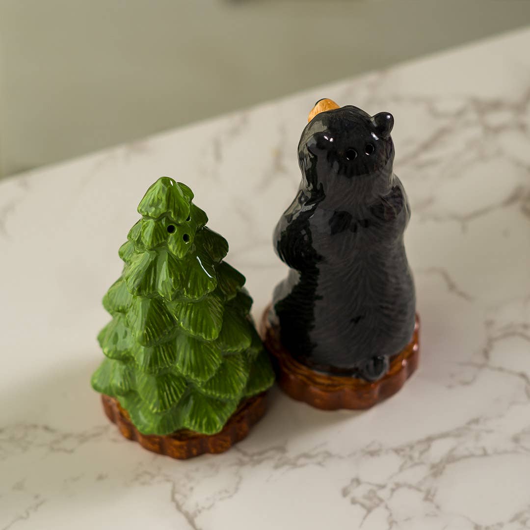 Bear Necessities – Black Bear Ceramic Salt & Pepper Shaker Set