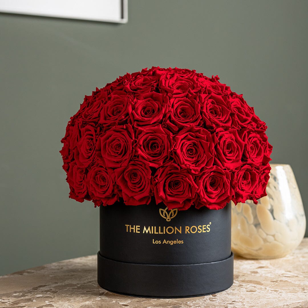 Boîte Superdome noire classique | Roses rouges