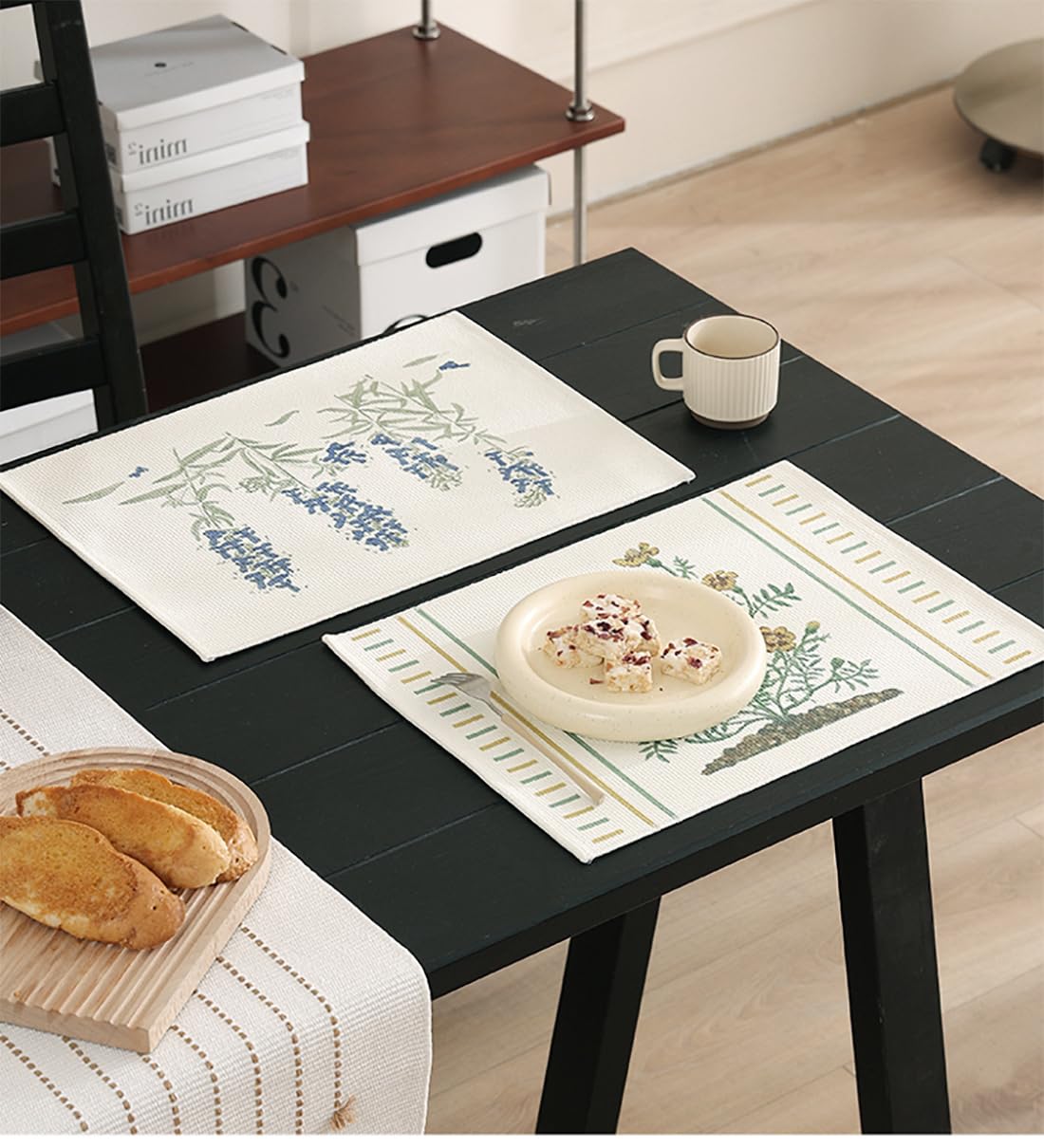 Botanical Floral Print Cotton Blend Woven Table Placemats