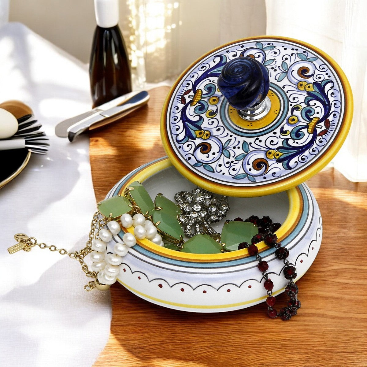 JEWERLY BOX: Authentic Deruta Keepsake Round Box with Murano Knob - RICCO DERUTA design