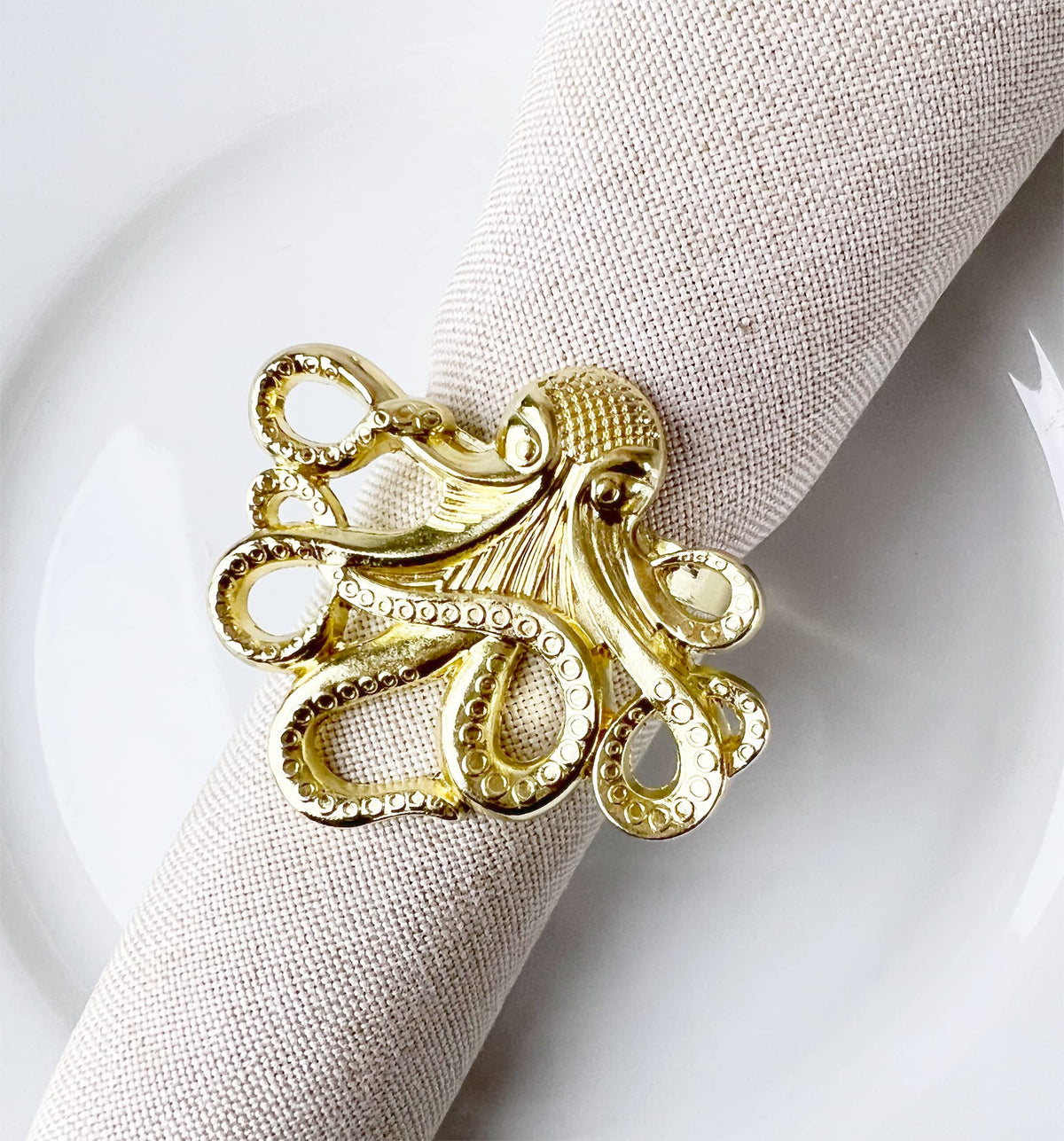 Fennco Styles Coastal Octopus Metal Napkin Rings, Set of 4 - Gold Nautical Napkin Holders for Home Décor, Dining Table, Banquets, Family Gathering and Special Occasions
