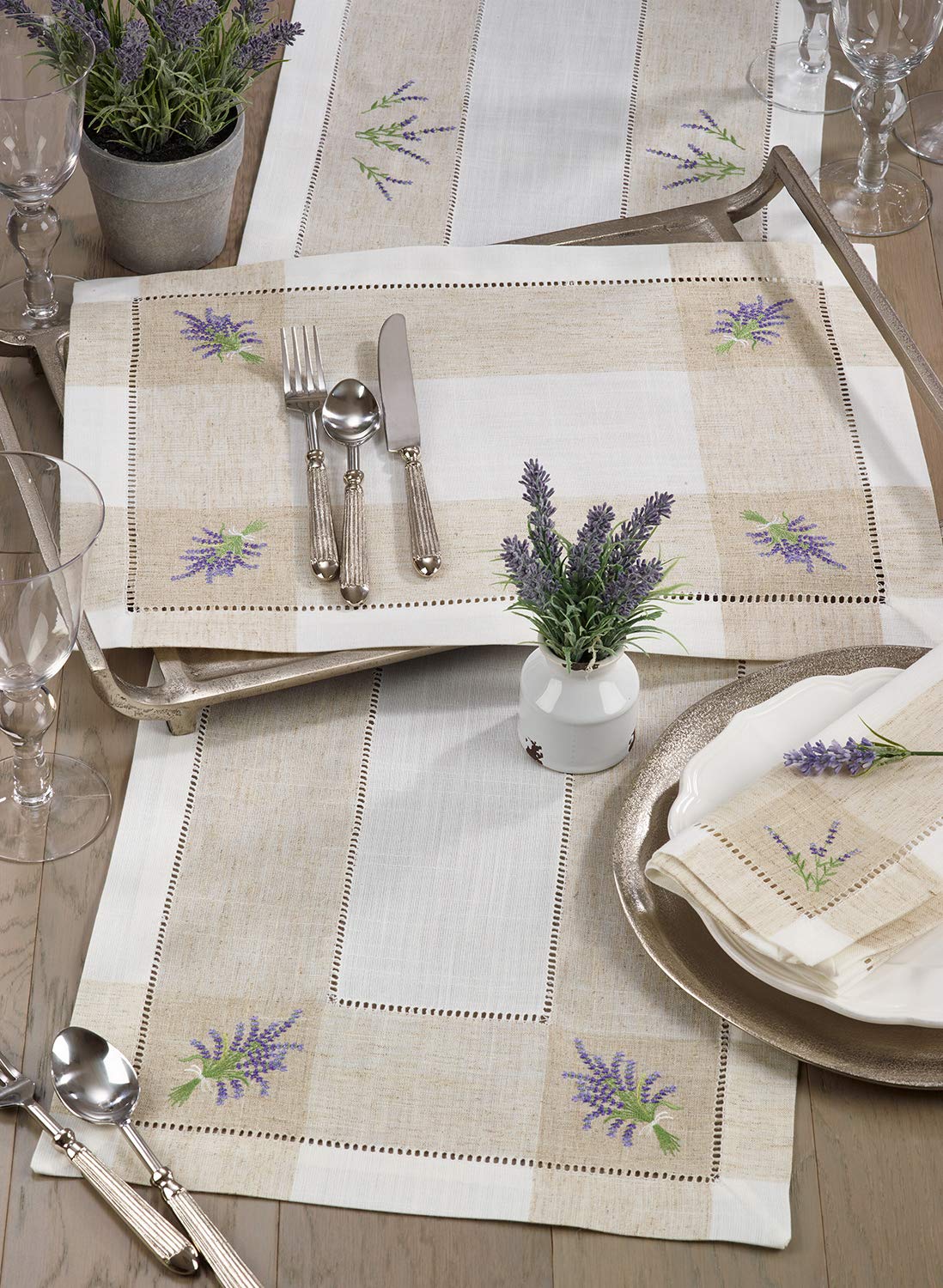 Hommage Brodé Collection Placemats
