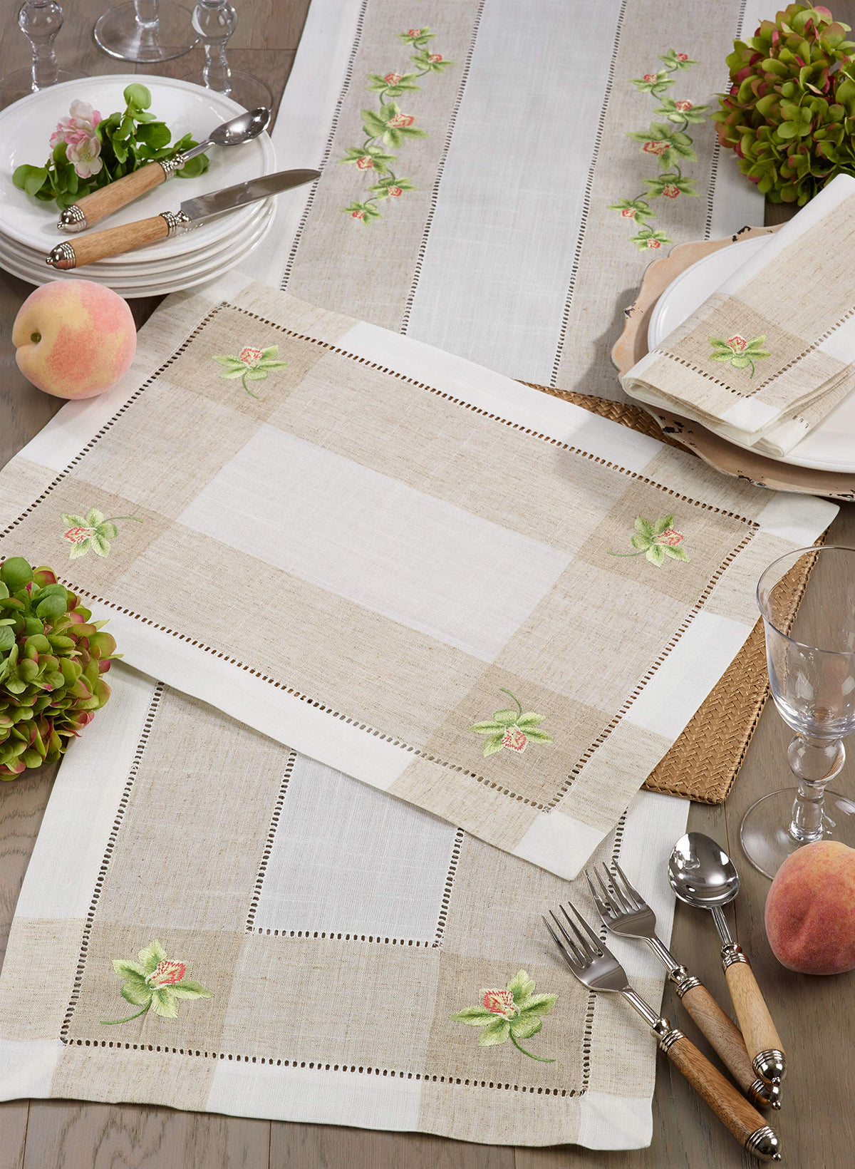 Hommage Brodé Collection Placemats