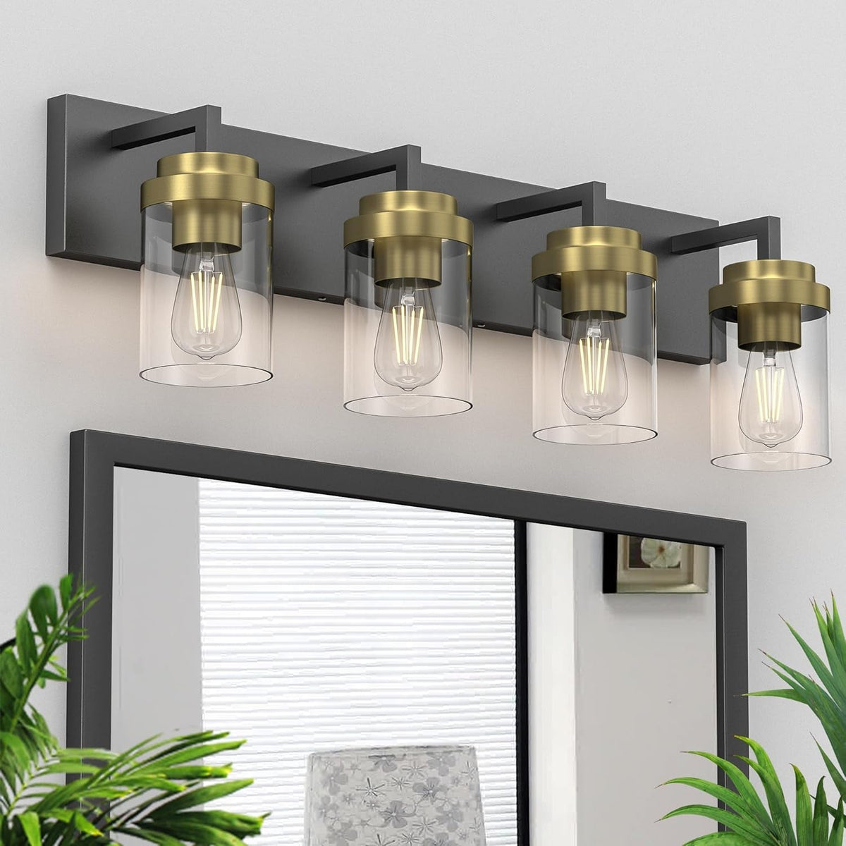 Lampada da specchio con paralume in vetro trasparente