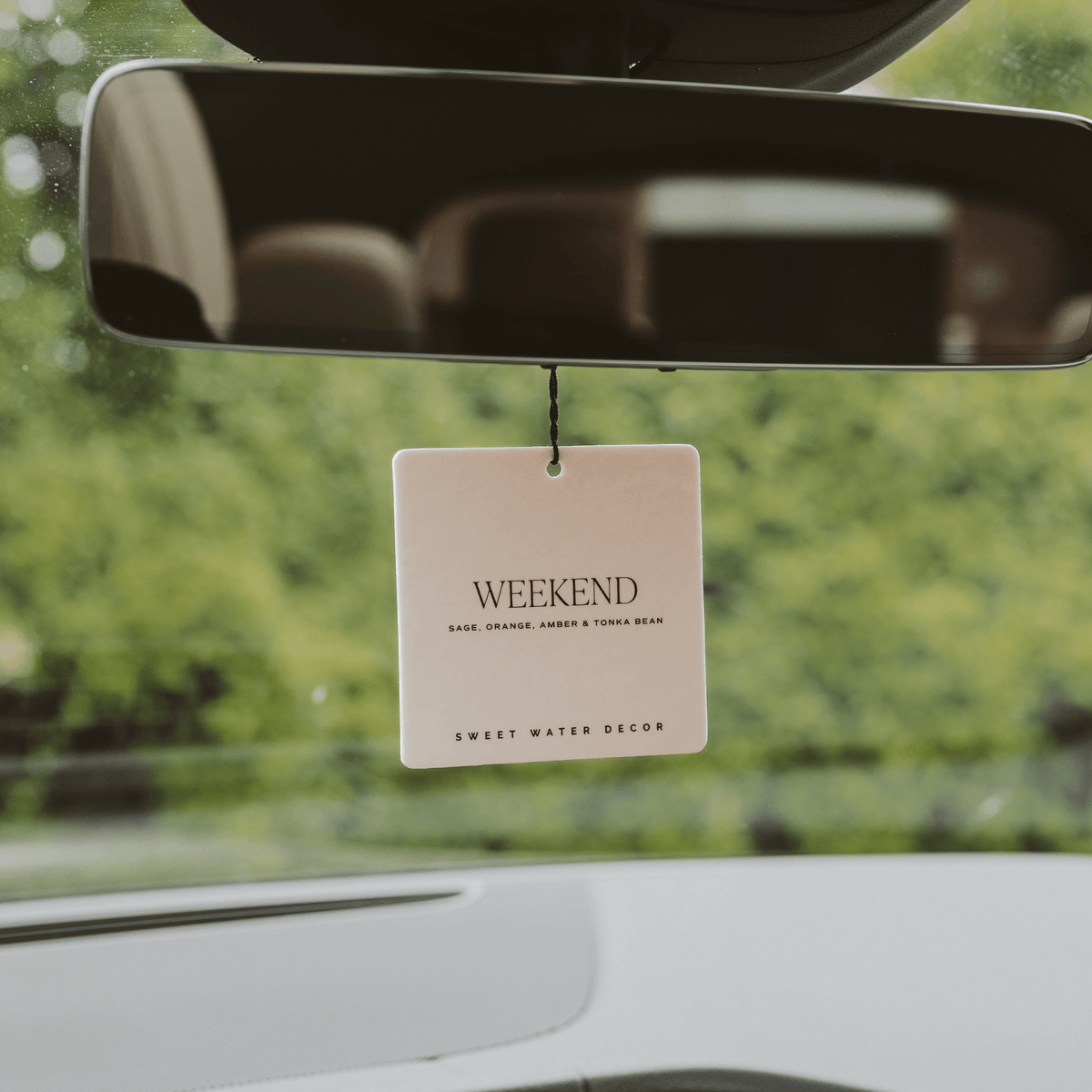Désodorisant à suspendre Weekend
