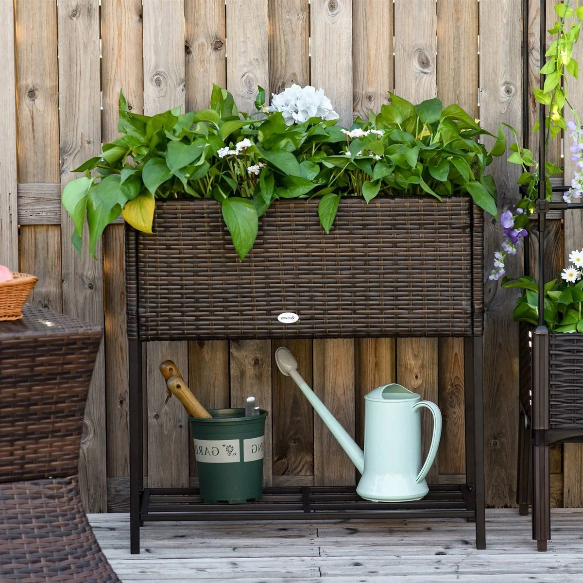 Fioriera rialzata da giardino in rattan sintetico moderno marrone