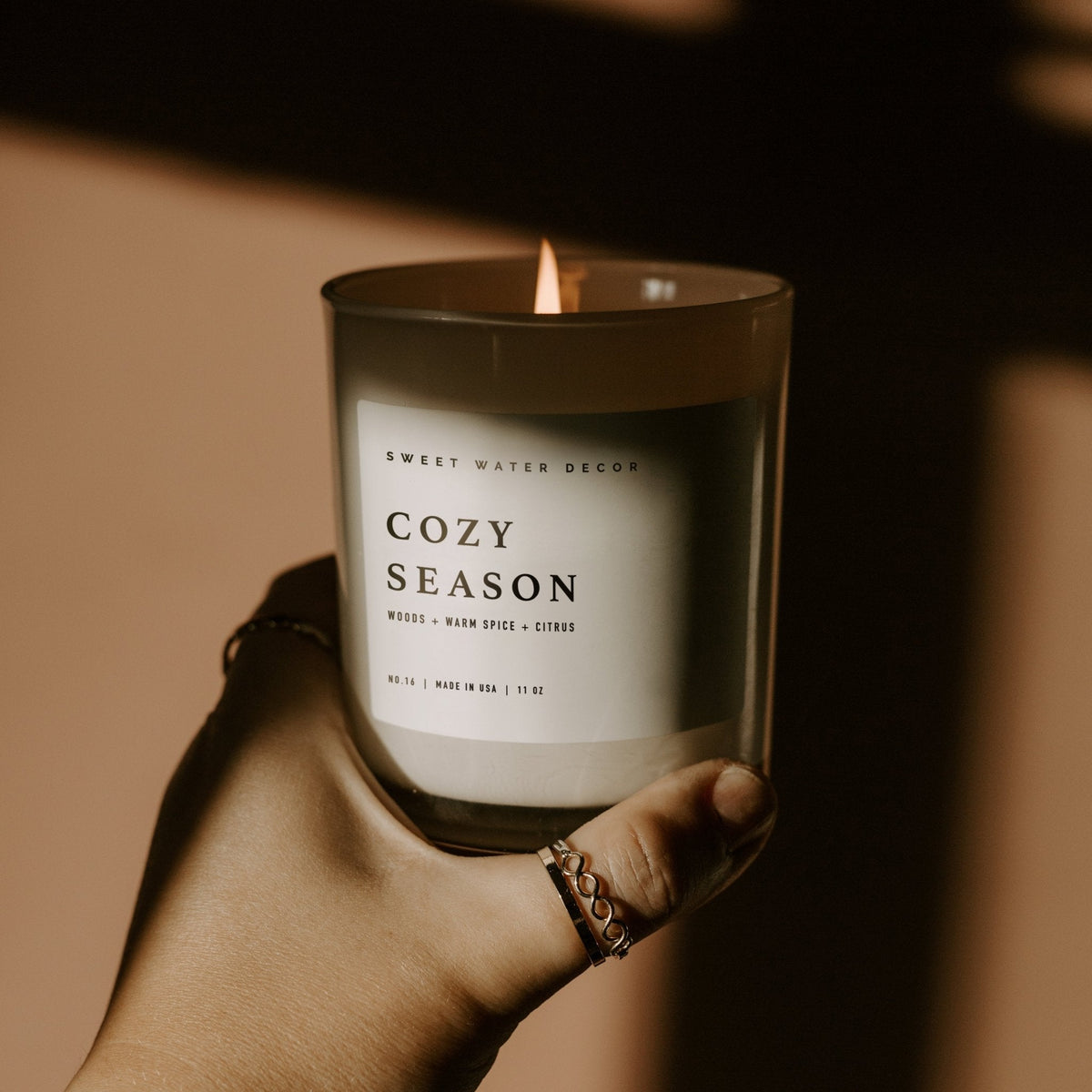 Candela di soia Cozy Season - Barattolo bianco - 312 g