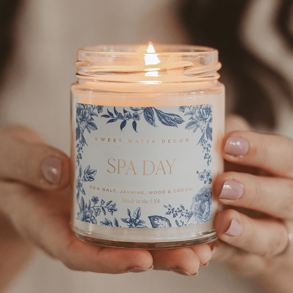 Bougie en cire de soja à motifs Spa Day - Pot transparent - 9 oz