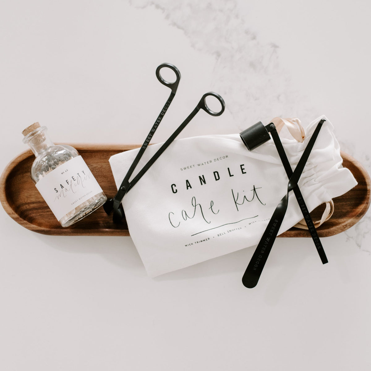 Kit per la cura delle candele nere
