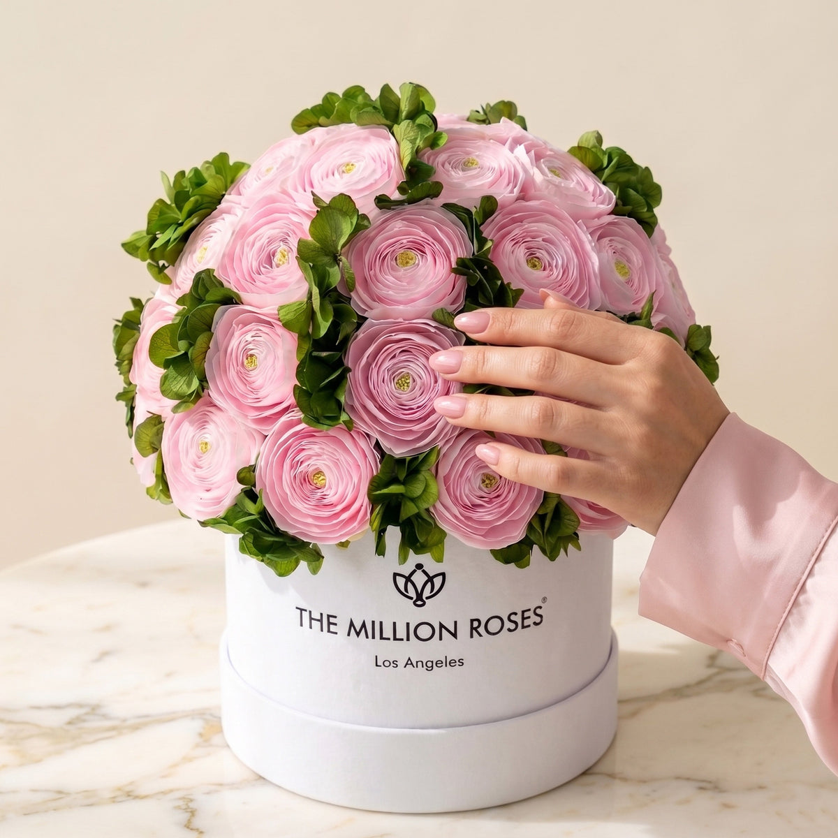 Classic White Box | Ranuncoli Persiani Rosa Chiaro & Ortensie Verdi