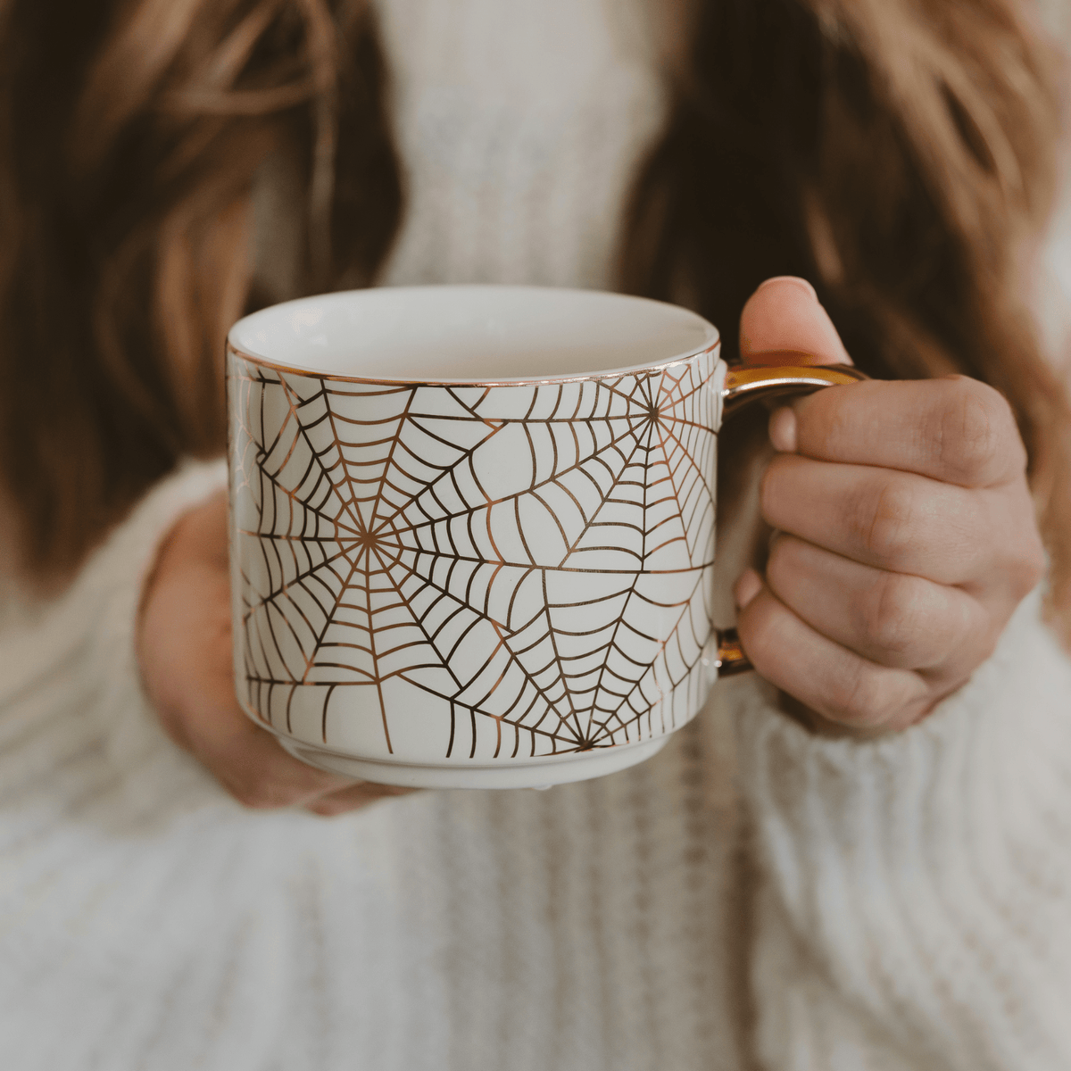 Mug à café de 14 oz avec anse dorée motif toiles d'araignée