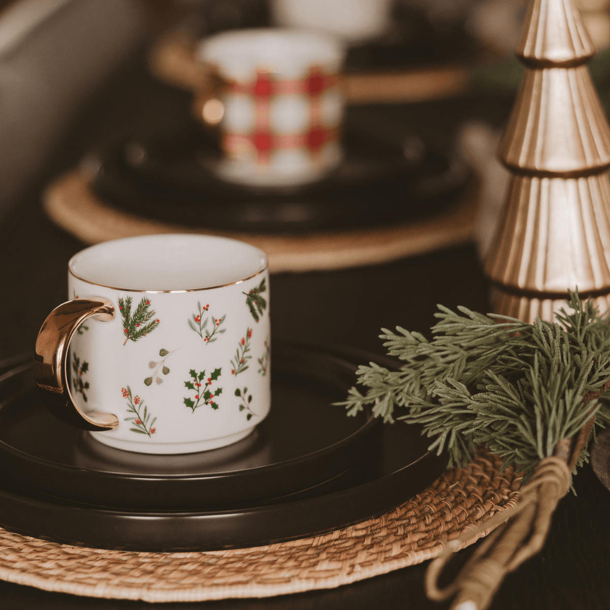 Mug à café 14 oz avec anse dorée motif feuillage de Noël