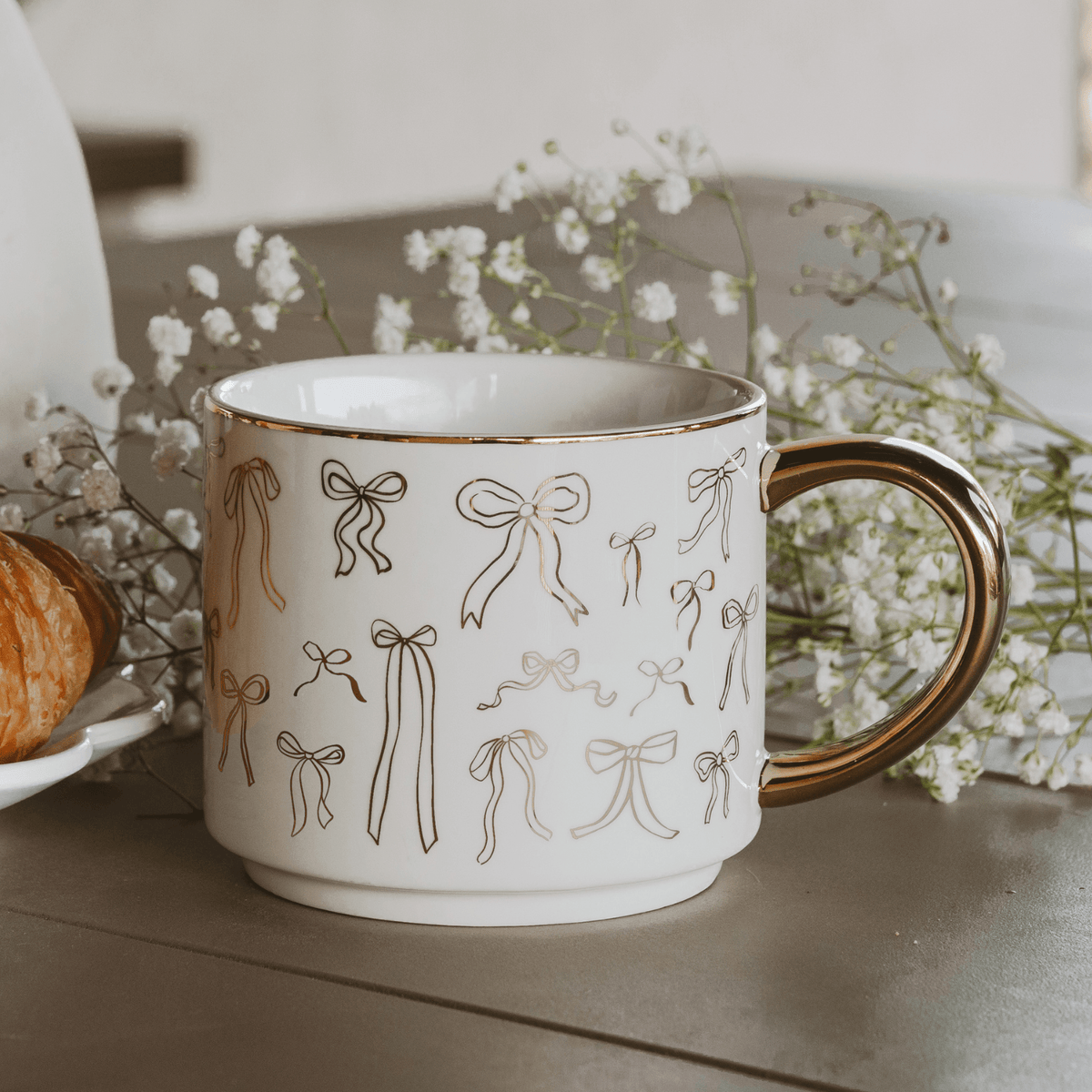 Tazza da caffè da 14 oz (414 ml) con fiocchi