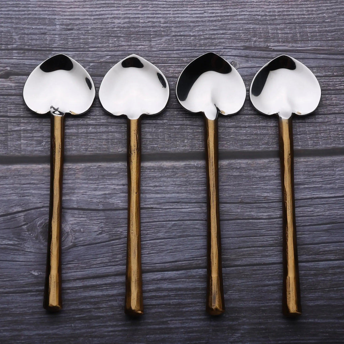 SET 4 CUCCHIAI A CUORE CAMELLIA