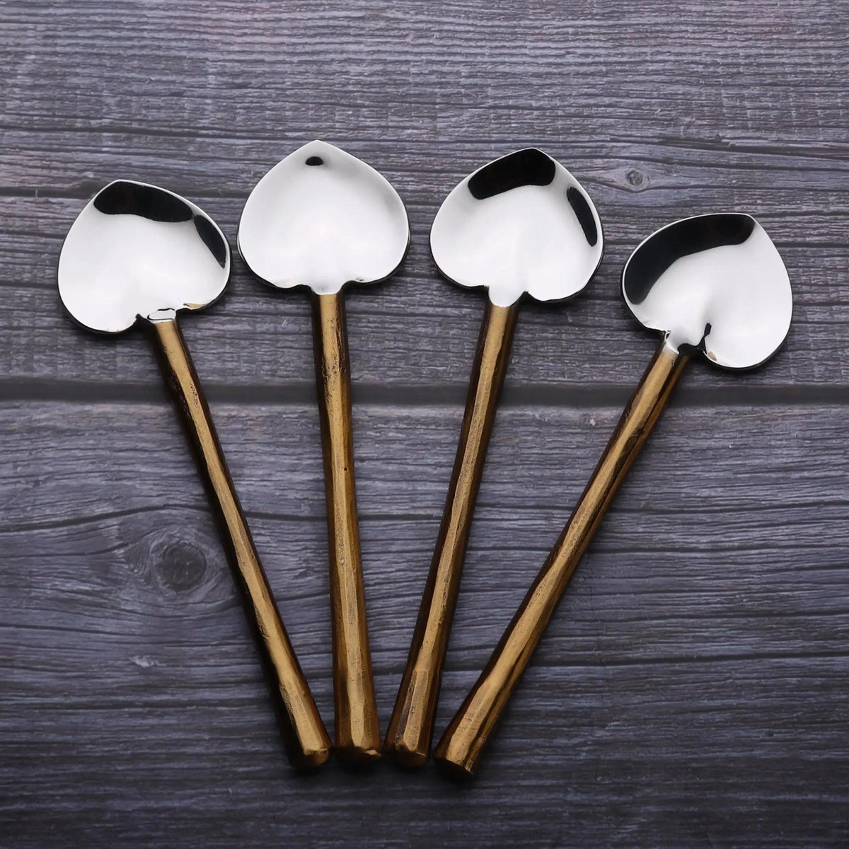 SET 4 CUCCHIAI A CUORE CAMELLIA