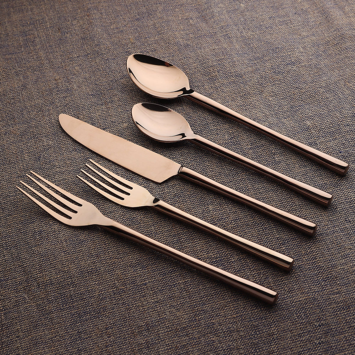 Set di posate Camellia PVD, 5 pezzi