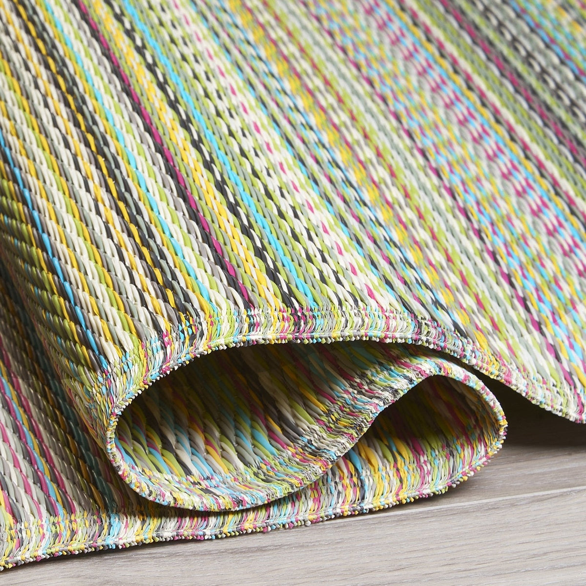 Cancun - Striped Outdoor Rug for Patio