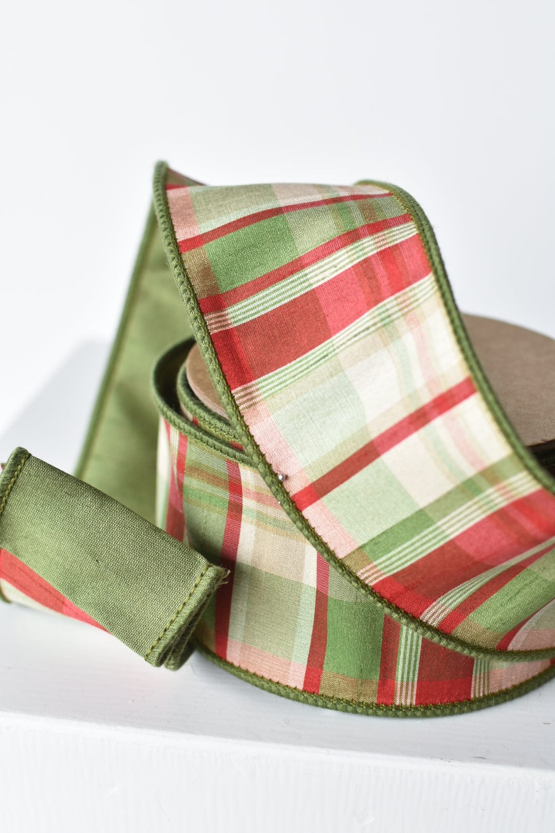 Nastro in seta Dupioni a quadri rosso/verde/sabbia, 2,5" x 10 iarde