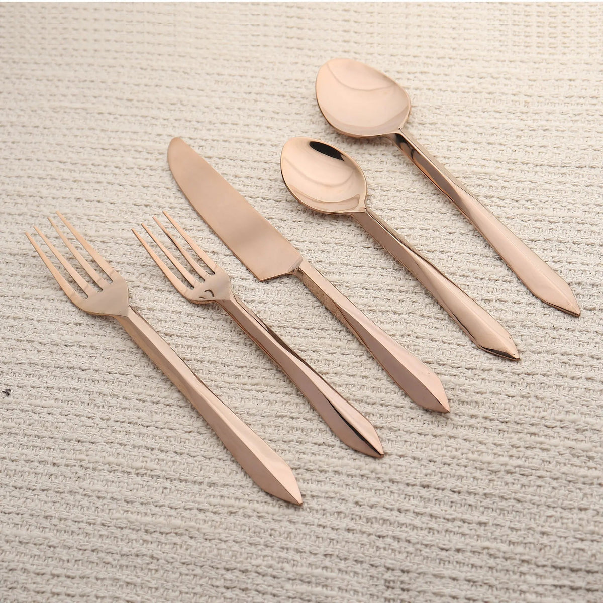 Set di posate da 5 pezzi Estique PVD