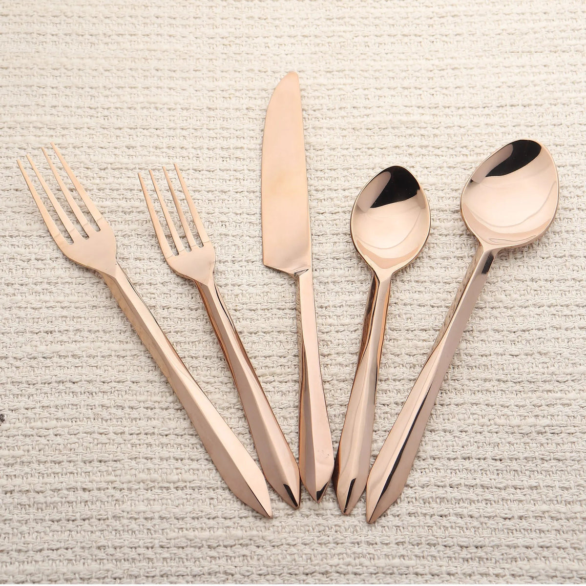 Set di posate da 5 pezzi Estique PVD