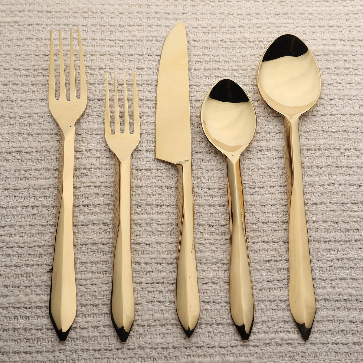 Set di posate da 5 pezzi Estique PVD