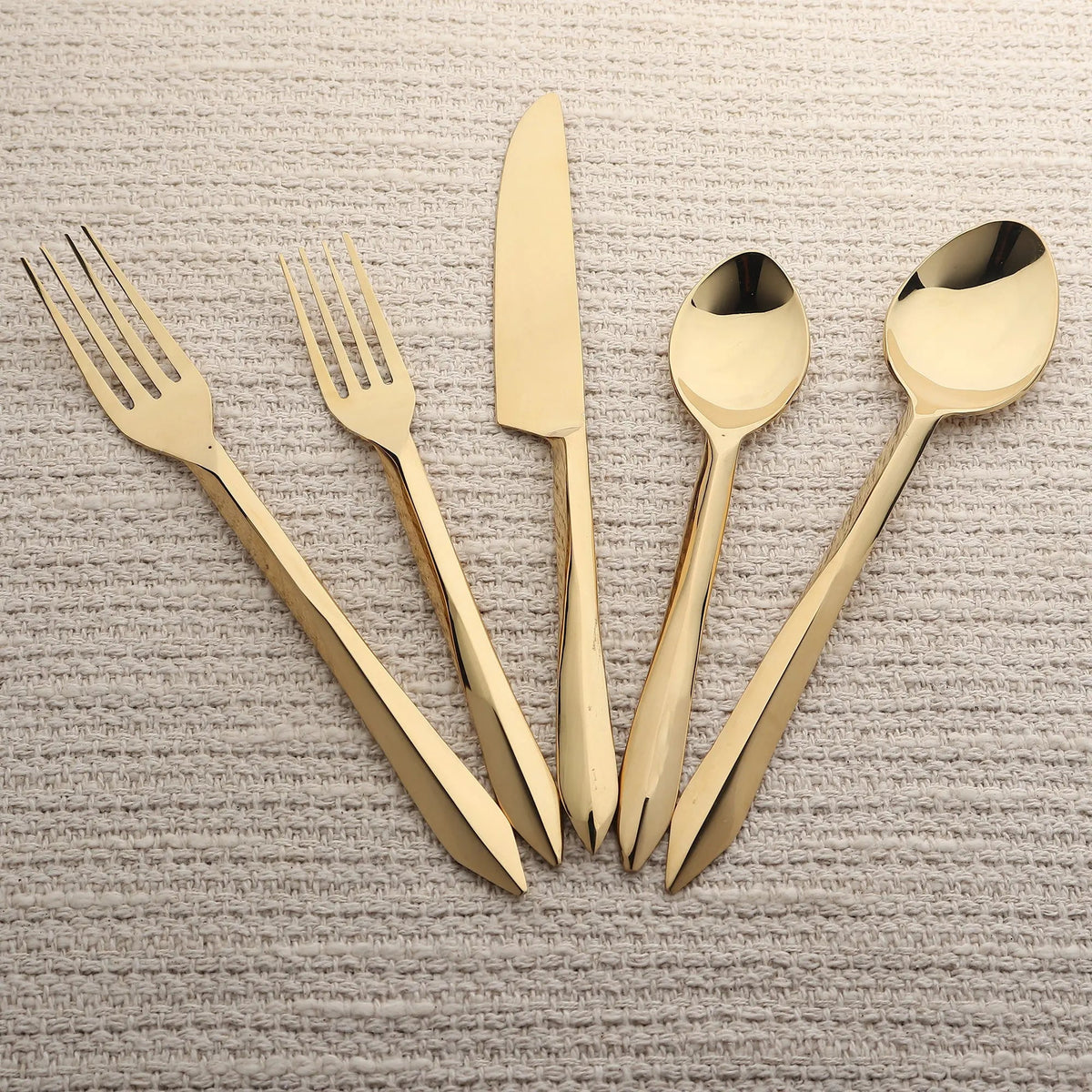 Set di posate da 5 pezzi Estique PVD