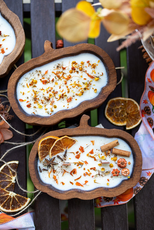 Bougie dans un bol à pâte en forme de citrouille en bois – Décoration d'automne et de Thanksgiving