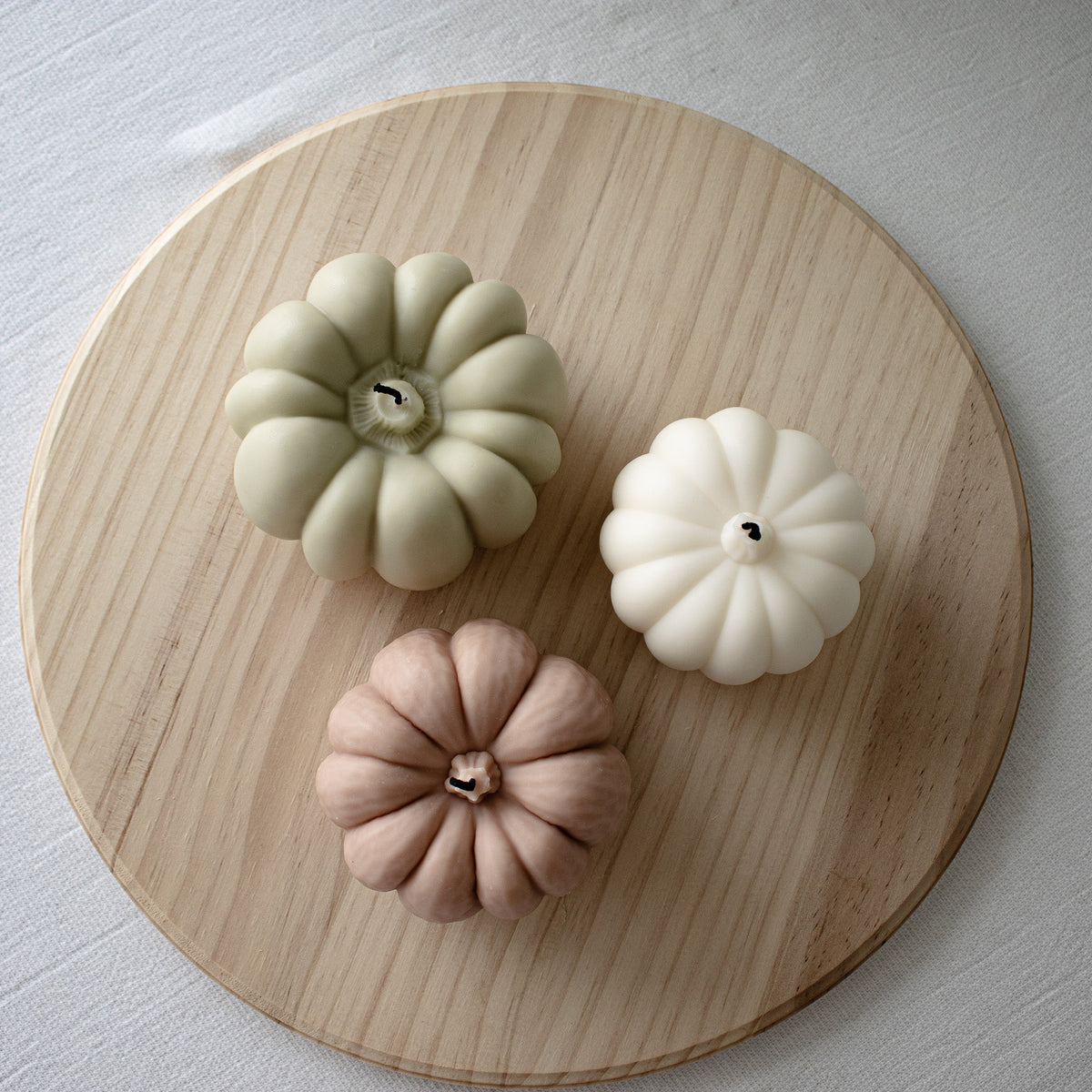 Ensemble de bougies citrouille dans une boîte cadeau, bougies citrouille d'automne