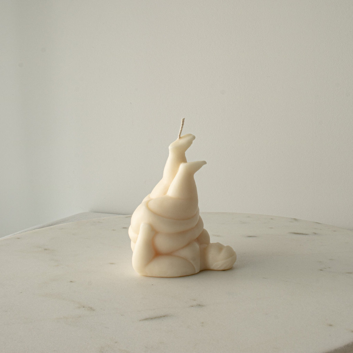 Bougie yoga femme abstraite, bougie yoga sculpturale