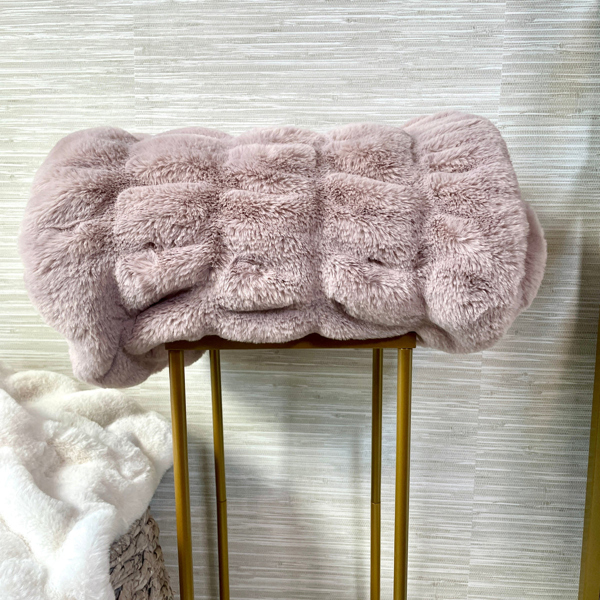 Couverture en fausse fourrure blush - Format genoux : 30"x40"