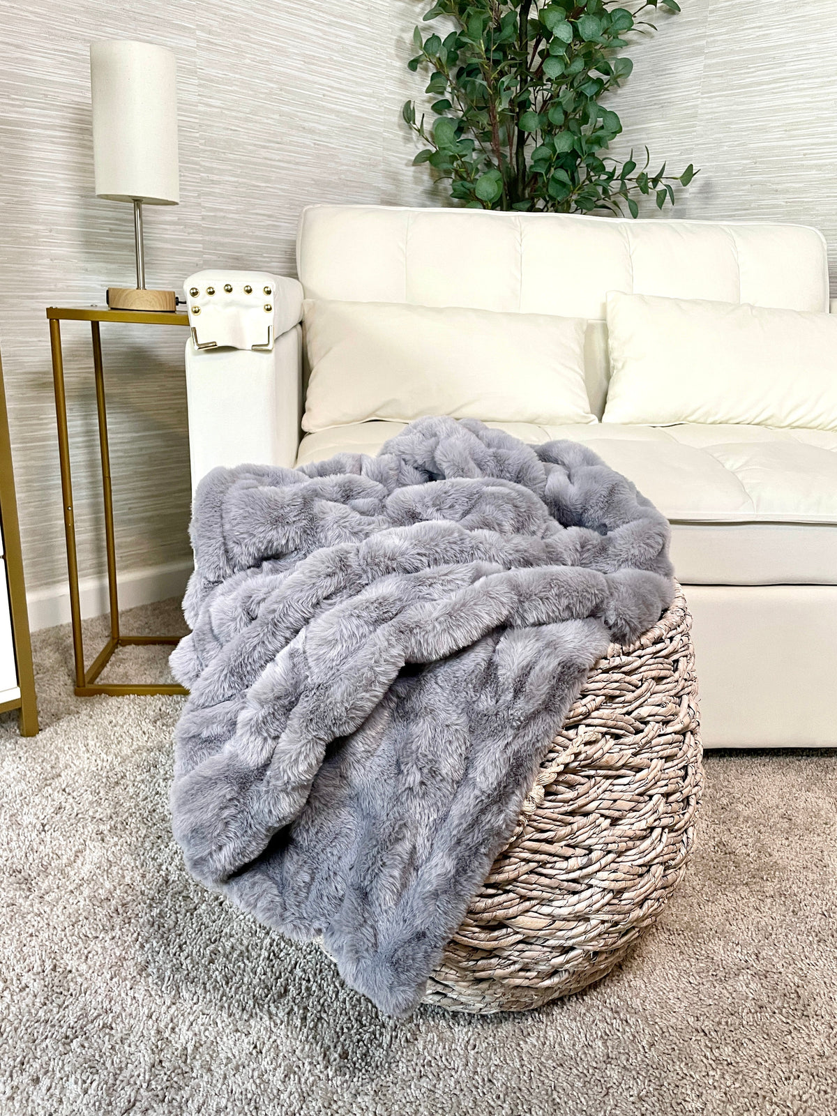 Couverture en fausse fourrure grise - Format genoux : 30"x40"