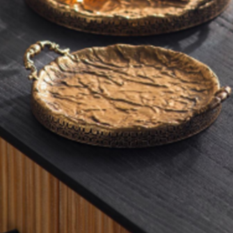Plateaux de service décoratifs style laiton antique