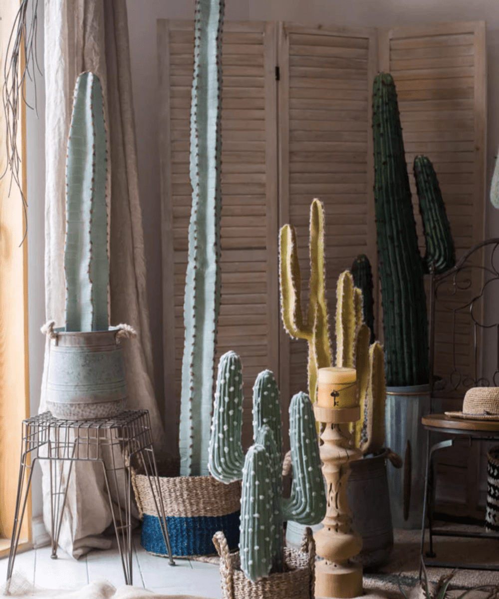 Cactus artificiel en pot, différents styles