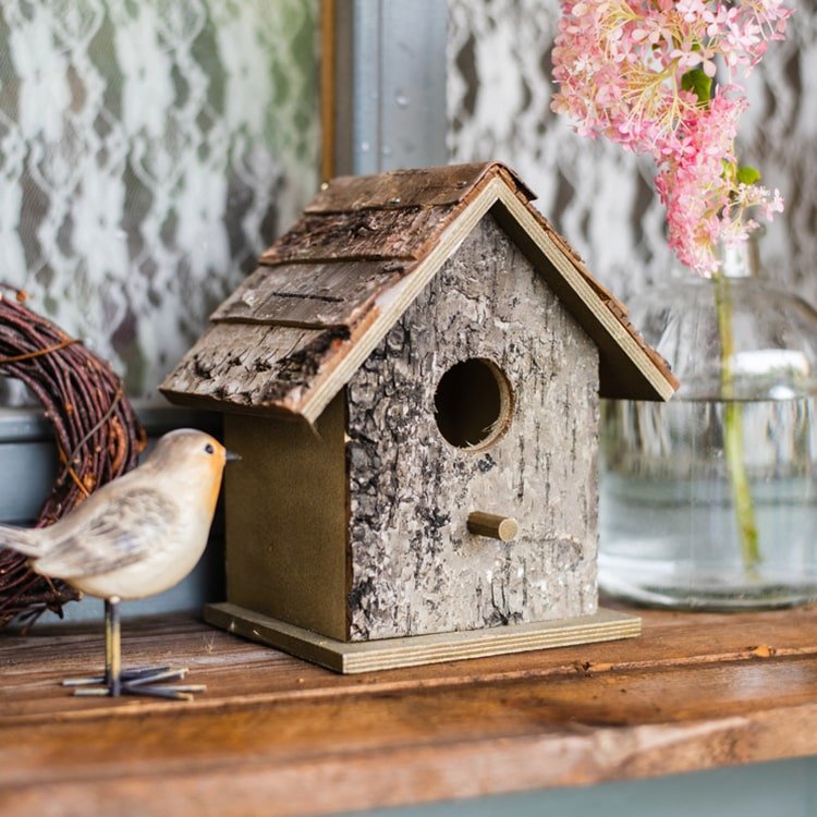 Casetta per uccelli decorativa in legno di betulla