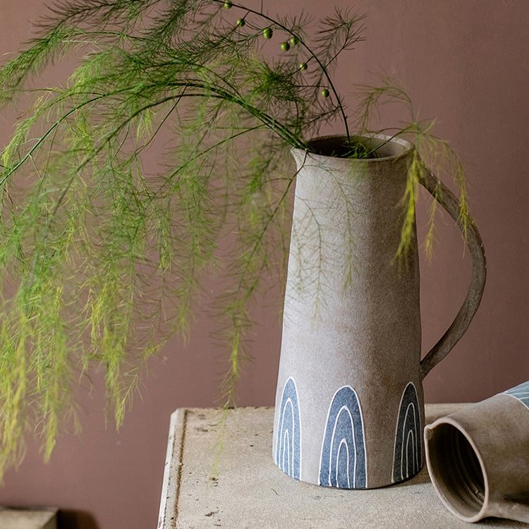 Vaso in terracotta dipinto a mano blu