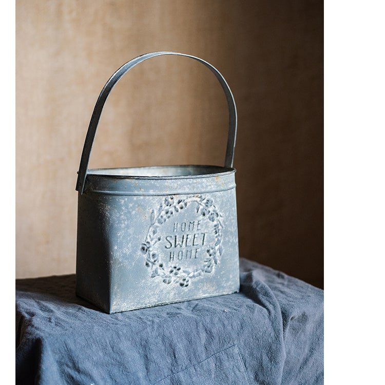 Cache-pot en fer gris Sweet Home