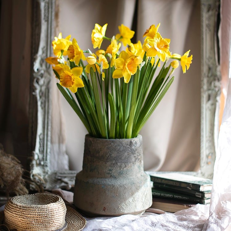 Stelo di fiore di narciso artificiale in seta gialla, altezza 19"
