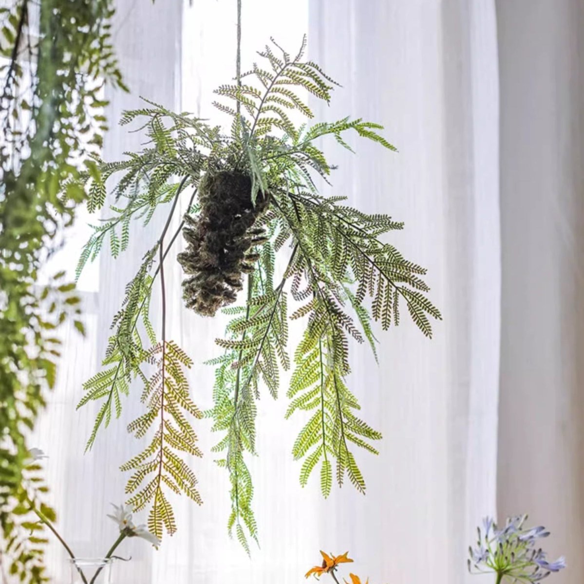 Decorazione a palla di felce artificiale sospesa