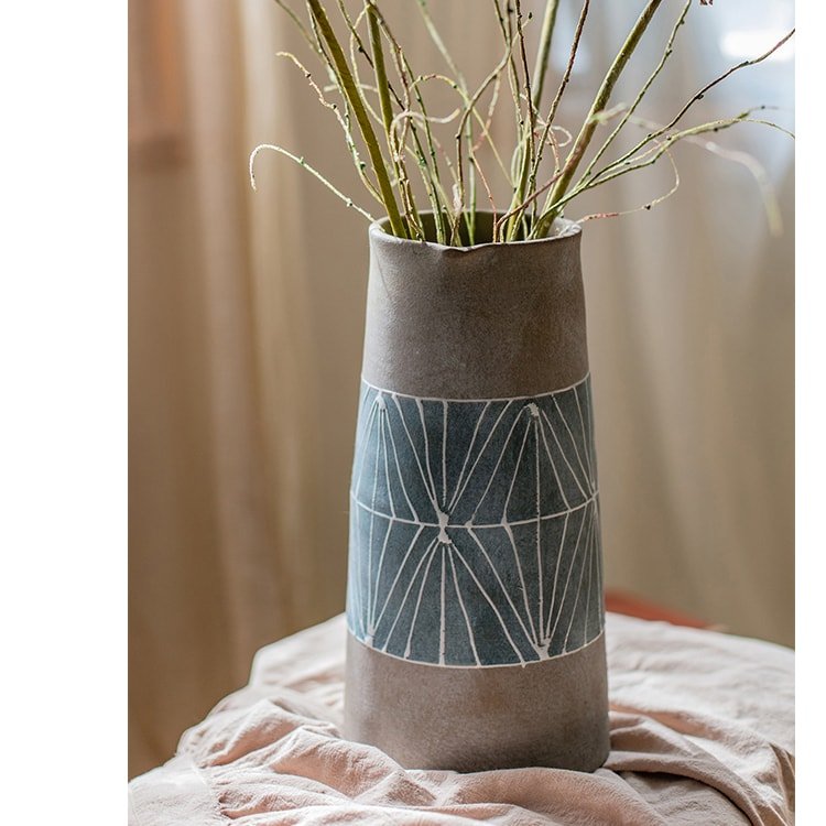 Vaso da tavolo in terracotta dipinto a mano grigio blu