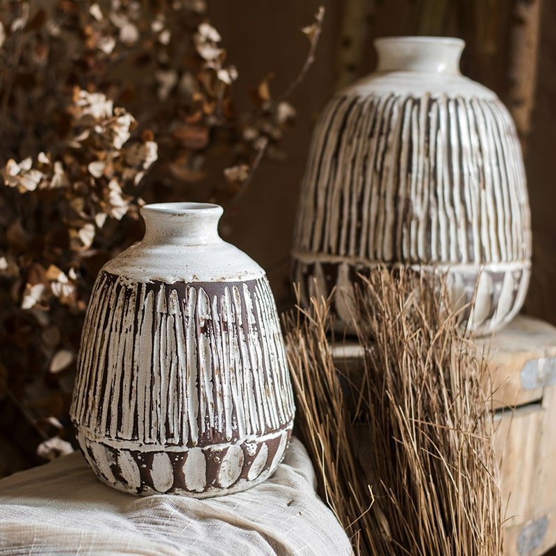 Vaso in ceramica artigianale marrone