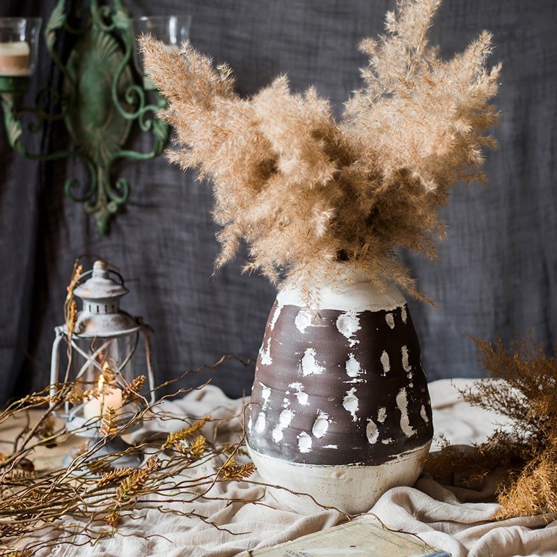 Vaso in ceramica artigianale marrone