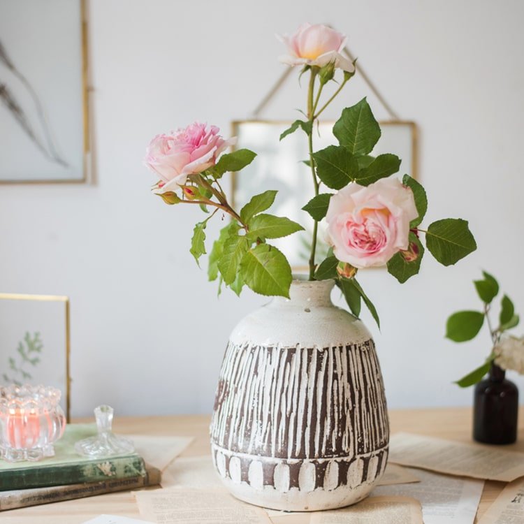 Vaso in ceramica artigianale marrone